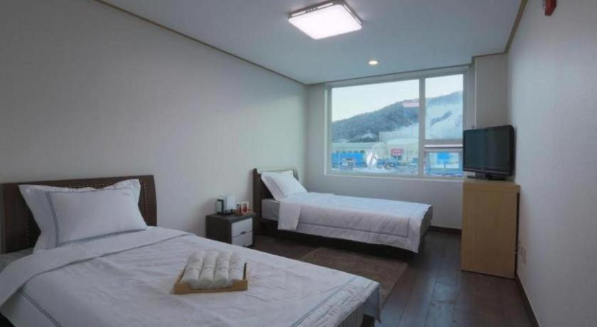 Pyeongchang The White View Exterior photo